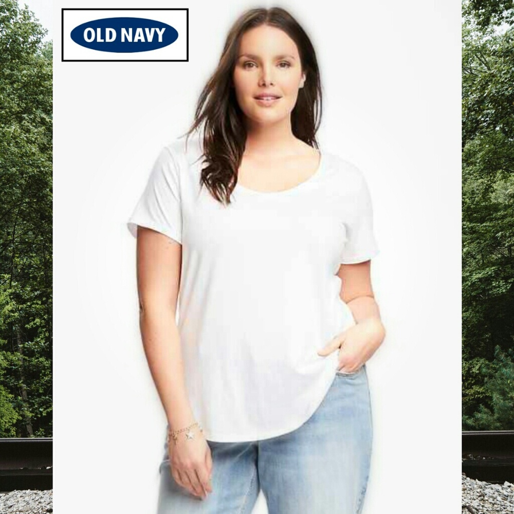 Fitted Tee